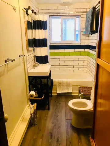 Fully renovated downstairs home minutes from hospitals, the port and Bayshore Beach!